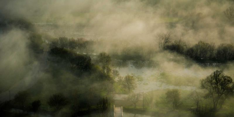 从独立黑盒到智慧大脑：车载GPS导航硬件的三次技术革命